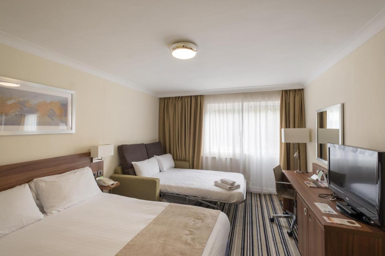 Holiday Inn Warrington By Ihg Exterior foto