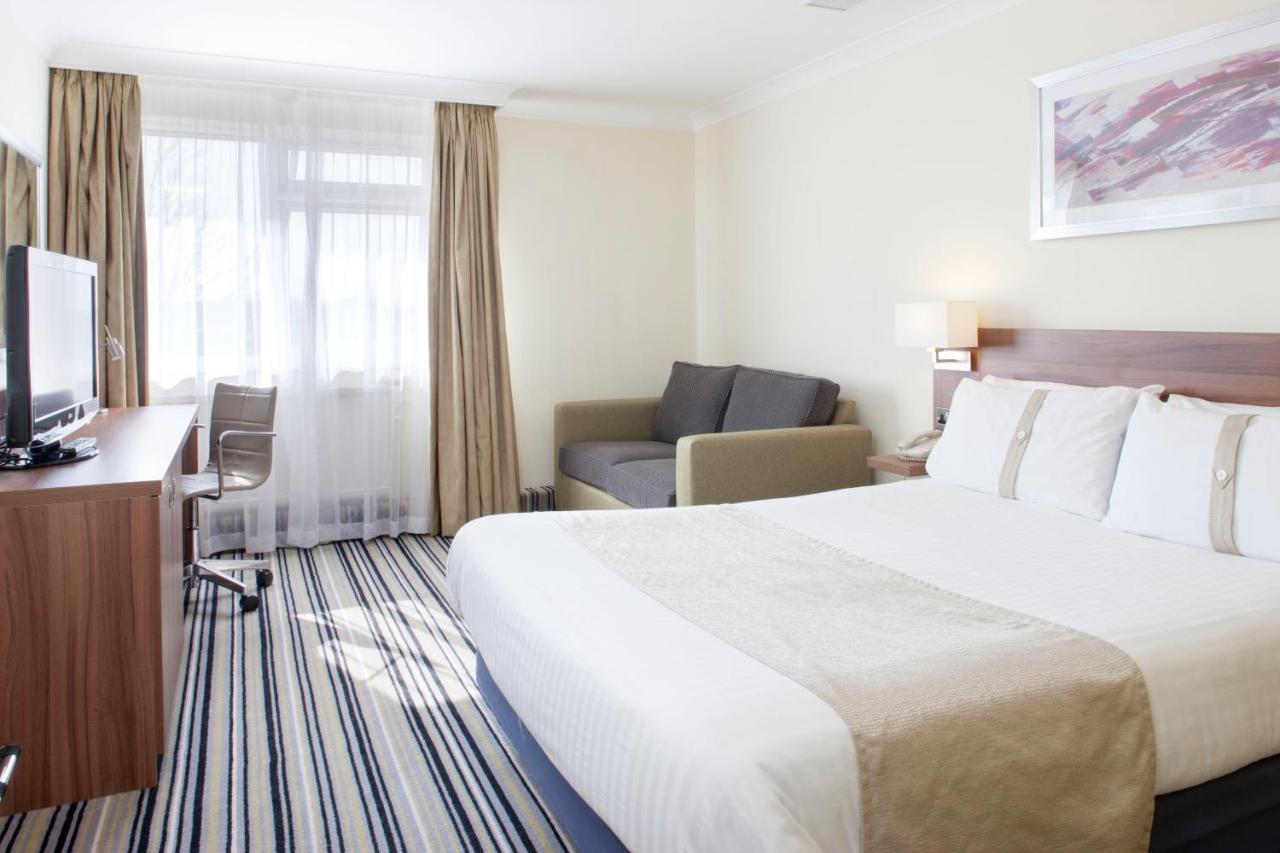 Holiday Inn Warrington By Ihg Exterior foto