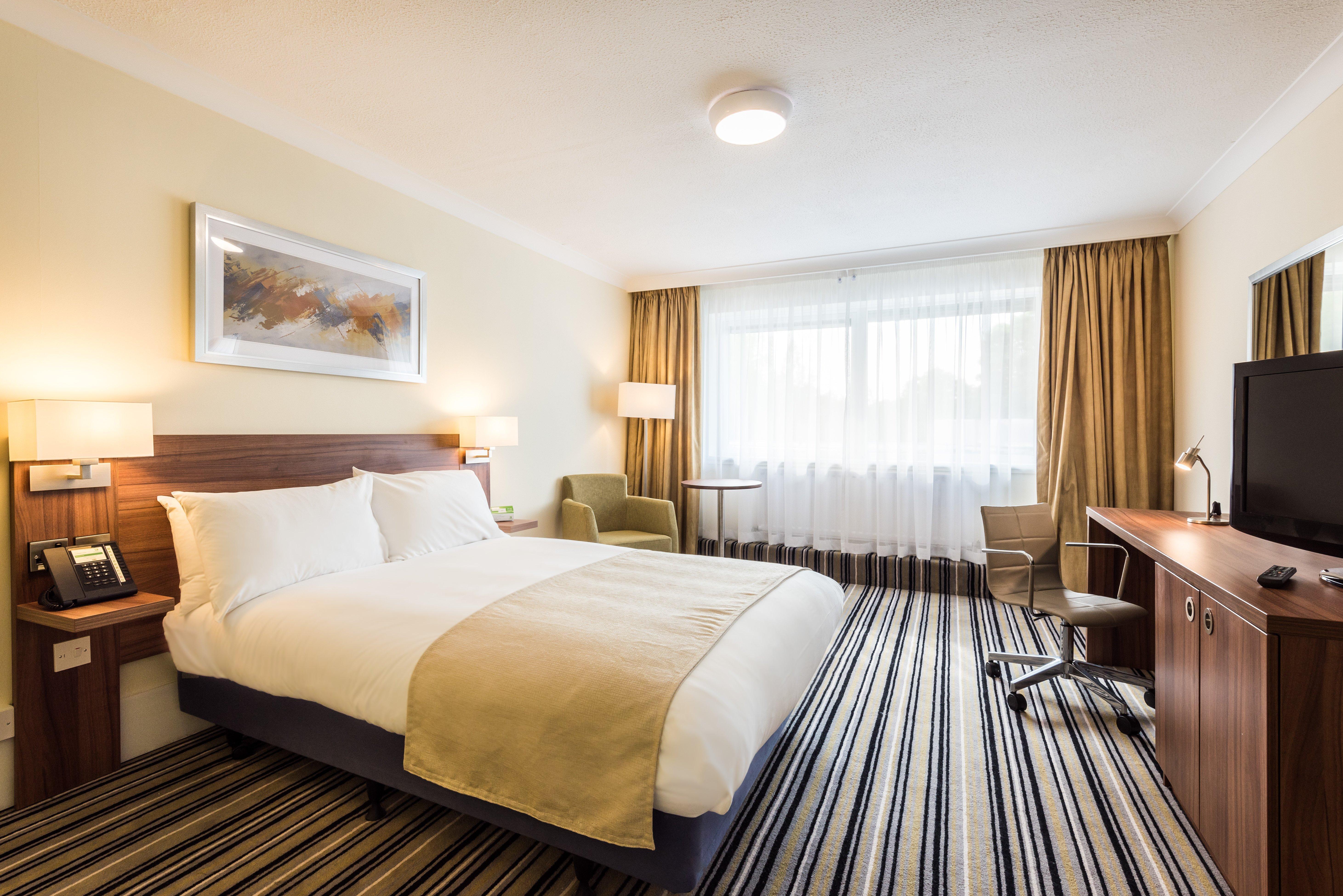 Holiday Inn Warrington By Ihg Exterior foto
