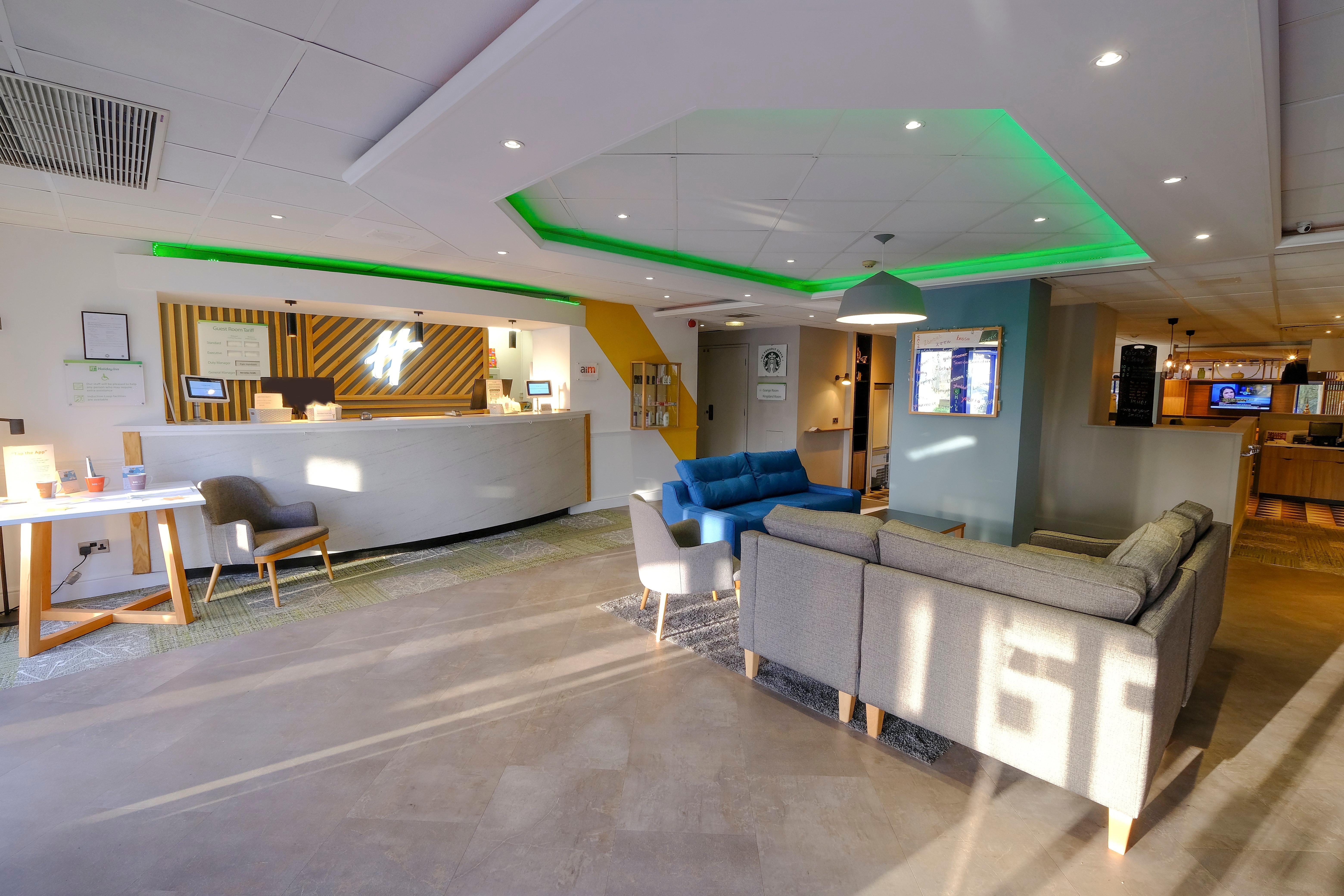 Holiday Inn Warrington By Ihg Exterior foto