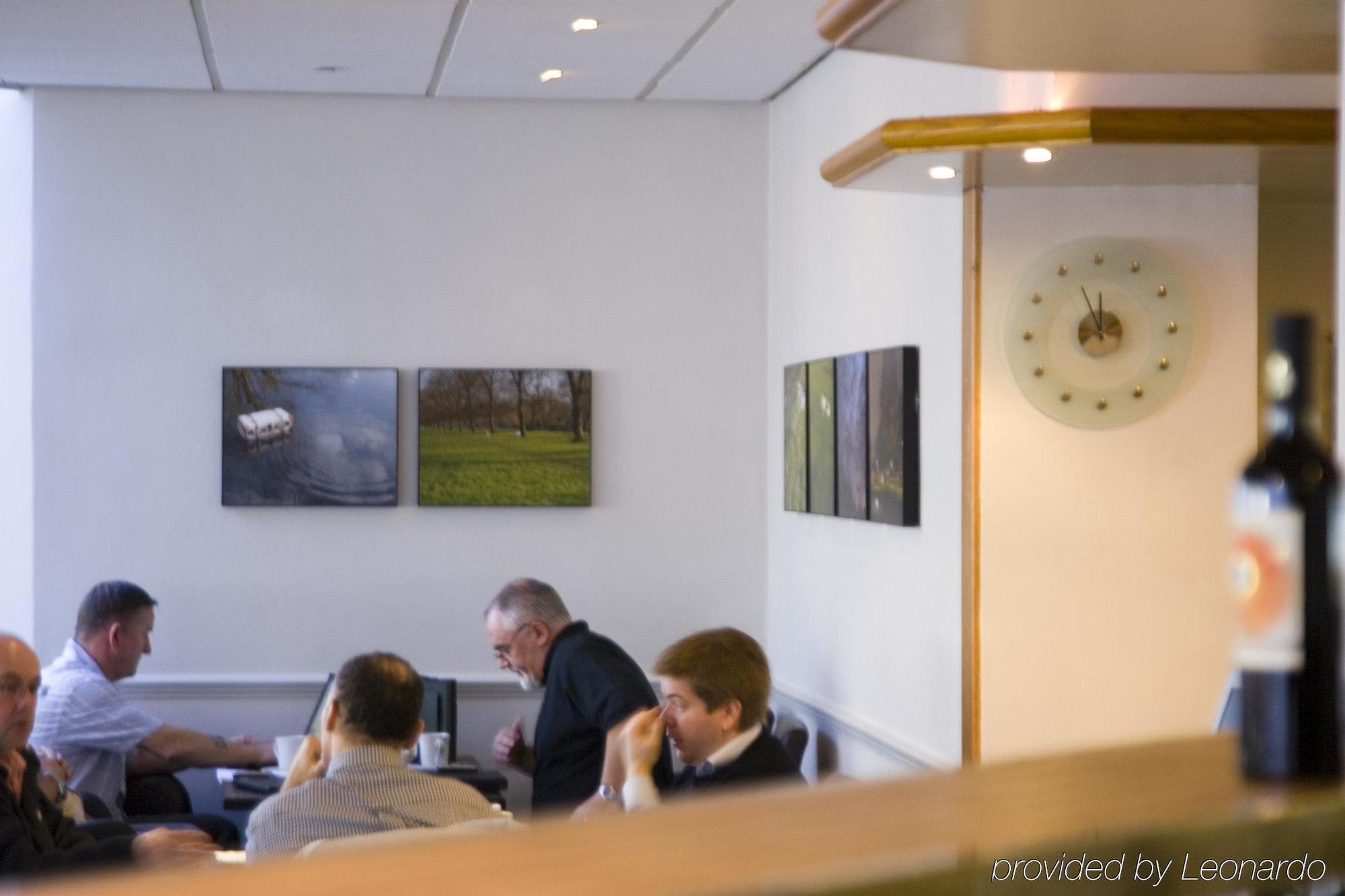 Holiday Inn Warrington By Ihg Exterior foto