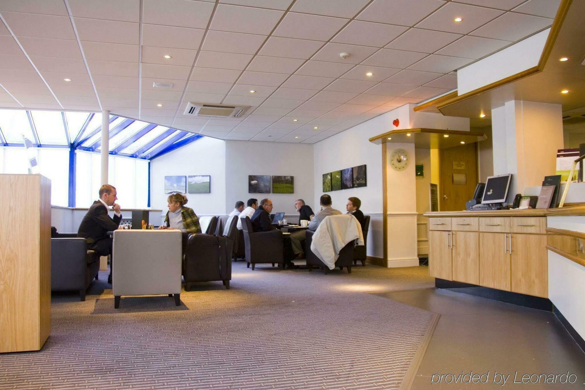 Holiday Inn Warrington By Ihg Exterior foto